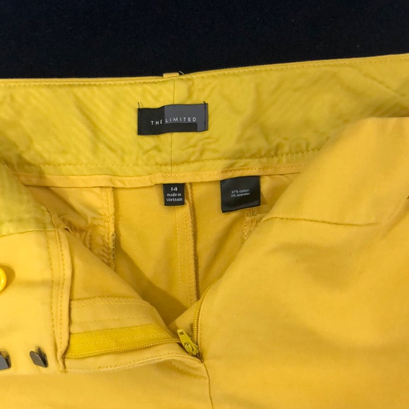 Short - Picture 2 of 3